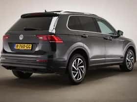 Volkswagen Tiguan (2018) thumbnail 2