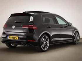 Volkswagen Golf (2018) thumbnail 2