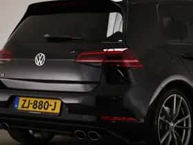 Volkswagen Golf (2018) thumbnail 24