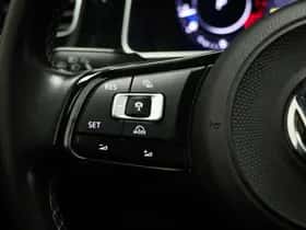 Volkswagen Golf (2018) thumbnail 36