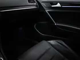 Volkswagen Golf (2018) thumbnail 39