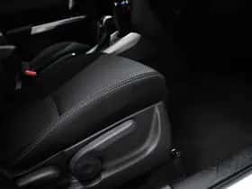 Suzuki Vitara (2023) thumbnail 8