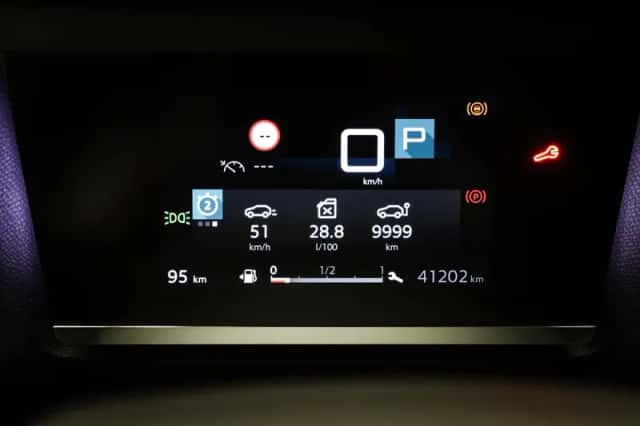 Citroën C4 (2023) thumbnail 4