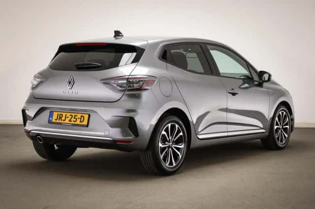 Renault Clio (2025) thumbnail 2