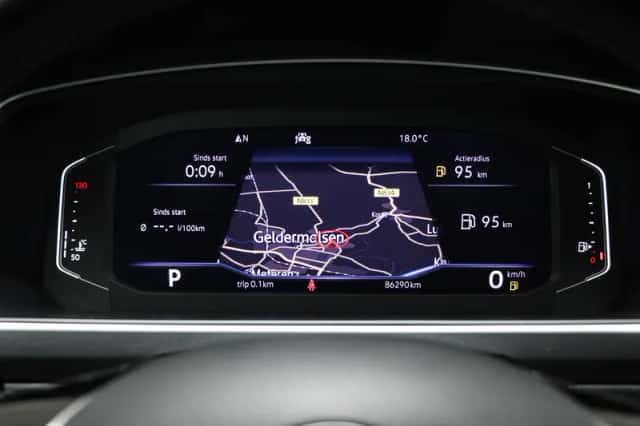 Volkswagen Tiguan (2020) thumbnail 4