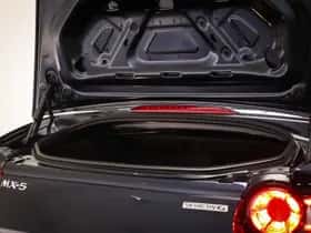 Mazda MX-5 (2023) thumbnail 17