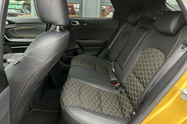 Kia XCeed (2019) thumbnail 4