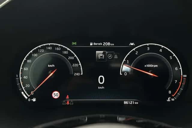 Kia XCeed (2019) thumbnail 6