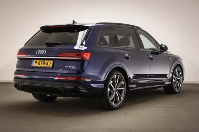 Audi Q7 (2021) thumbnail 2