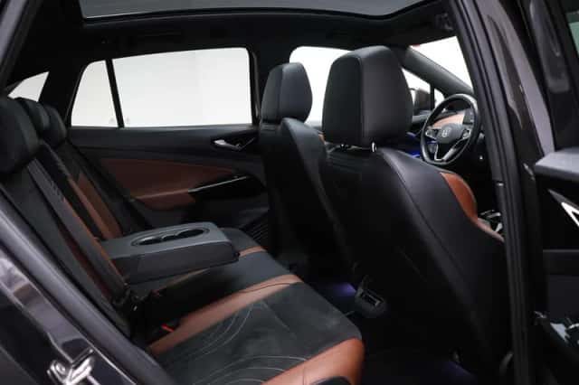Volkswagen ID.4 (2022) thumbnail 6