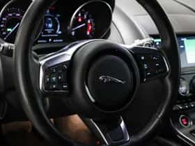 Jaguar F-Type (2018) thumbnail 39