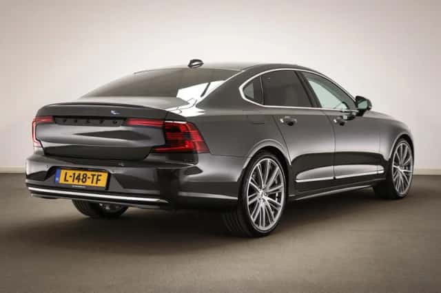 Volvo S90 (2021) thumbnail 2