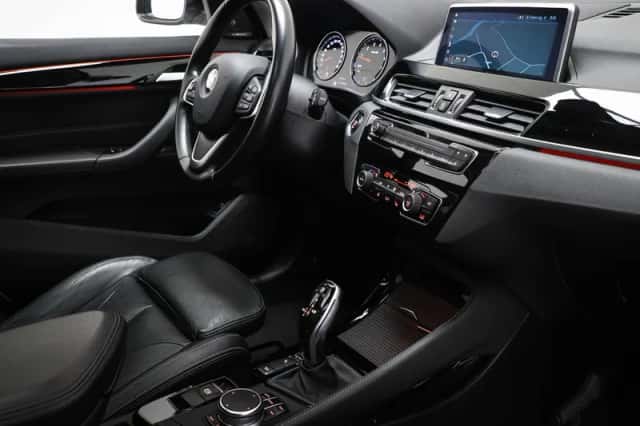 BMW X1 (2018) thumbnail 3