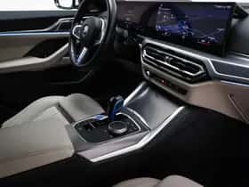 BMW i4 (2022) thumbnail 3