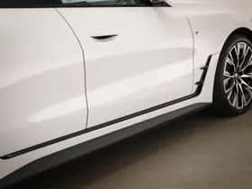 BMW i4 (2022) thumbnail 28
