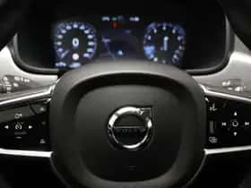 Volvo S90 (2018) thumbnail 32