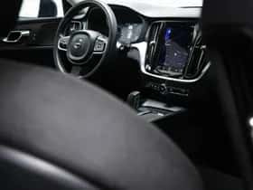 Volvo V60 (2020) thumbnail 12