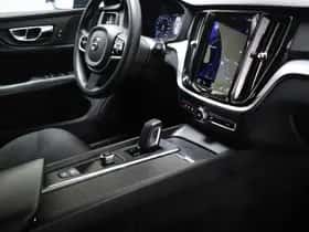Volvo V60 (2020) thumbnail 3