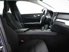 Volvo V60 (2020) thumbnail 7