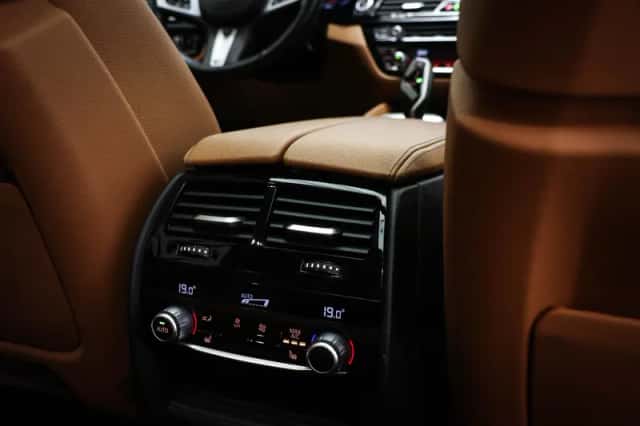 BMW 5-Serie (2020) thumbnail 3
