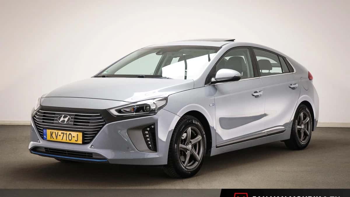 Hyundai Ioniq (2017) — foto 1