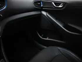 Hyundai Ioniq (2017) thumbnail 40