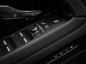 Land Rover Range Rover Evoque (2019) thumbnail 32