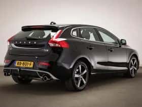 Volvo V40 (2017) thumbnail 2