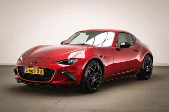 Mazda MX-5 (2023) thumbnail 2