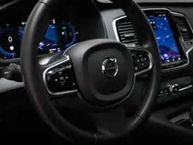 Volvo XC90 (2023) thumbnail 38