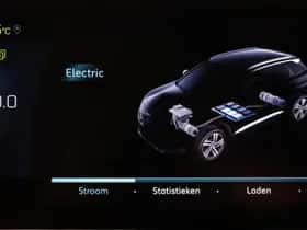 Peugeot 3008 (2022) thumbnail 5