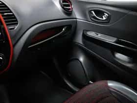Renault Captur (2015) thumbnail 33