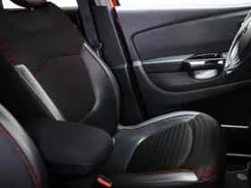 Renault Captur (2015) thumbnail 8