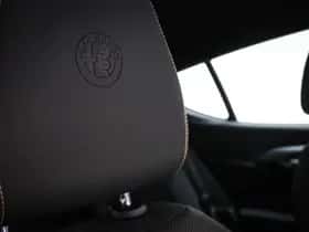 Alfa Romeo Tonale (2024) thumbnail 12