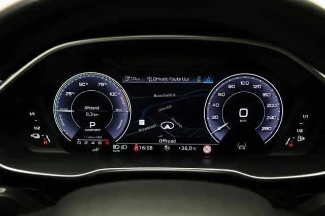 Audi Q3 (2021) thumbnail 4