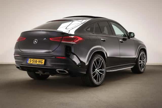 Mercedes-Benz GLE (2023) thumbnail 2