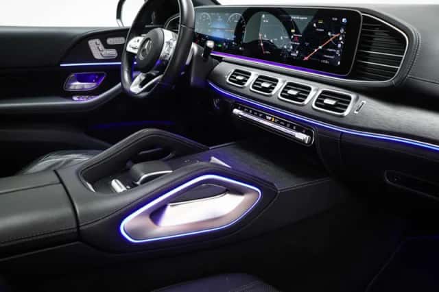 Mercedes-Benz GLE (2023) thumbnail 3