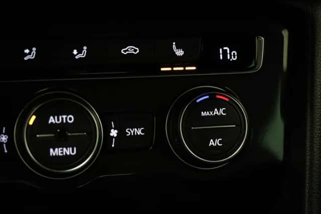 Volkswagen Tiguan (2018) thumbnail 6