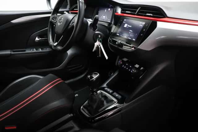 Opel Corsa (2022) thumbnail 3