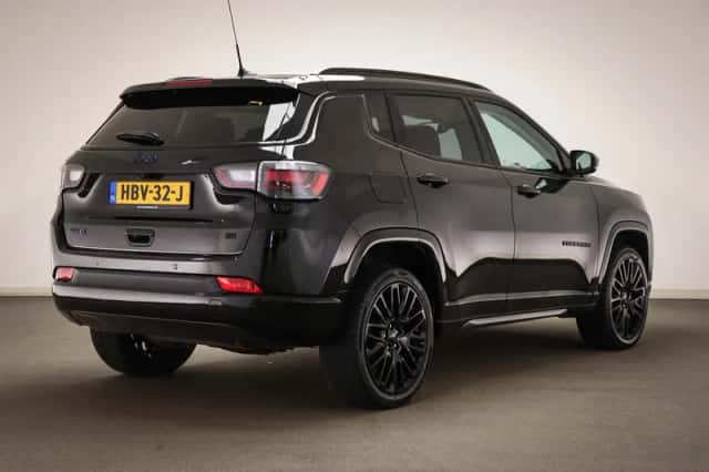 Jeep Compass (2022) thumbnail 2