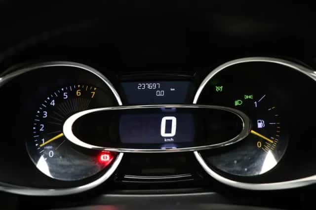 Renault Clio (2014) thumbnail 4