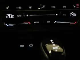 Volkswagen Tiguan (2021) thumbnail 45
