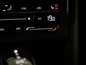 Volkswagen Tiguan (2021) thumbnail 7