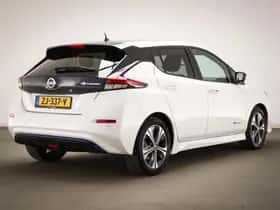 Nissan Leaf (2019) thumbnail 2