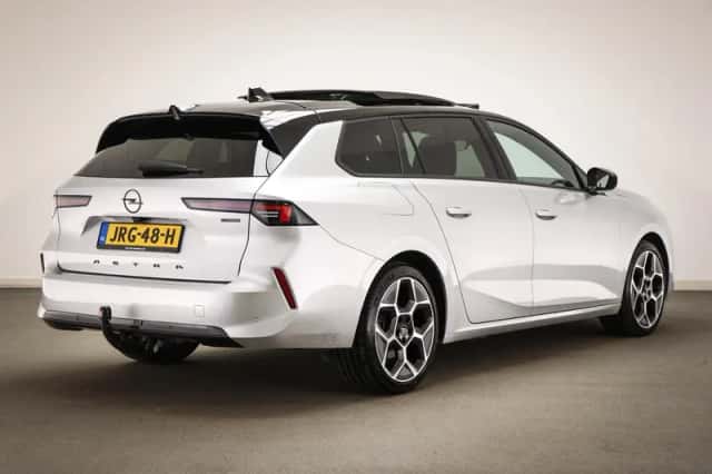 Opel Astra (2024) thumbnail 2