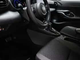 Toyota Yaris Cross (2026) thumbnail 32