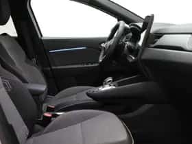 Renault Captur (2025) thumbnail 5