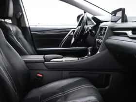Lexus RX (2019) thumbnail 9