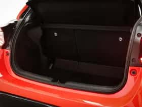 Toyota Yaris (2021) thumbnail 14