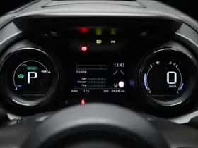 Toyota Yaris (2021) thumbnail 4